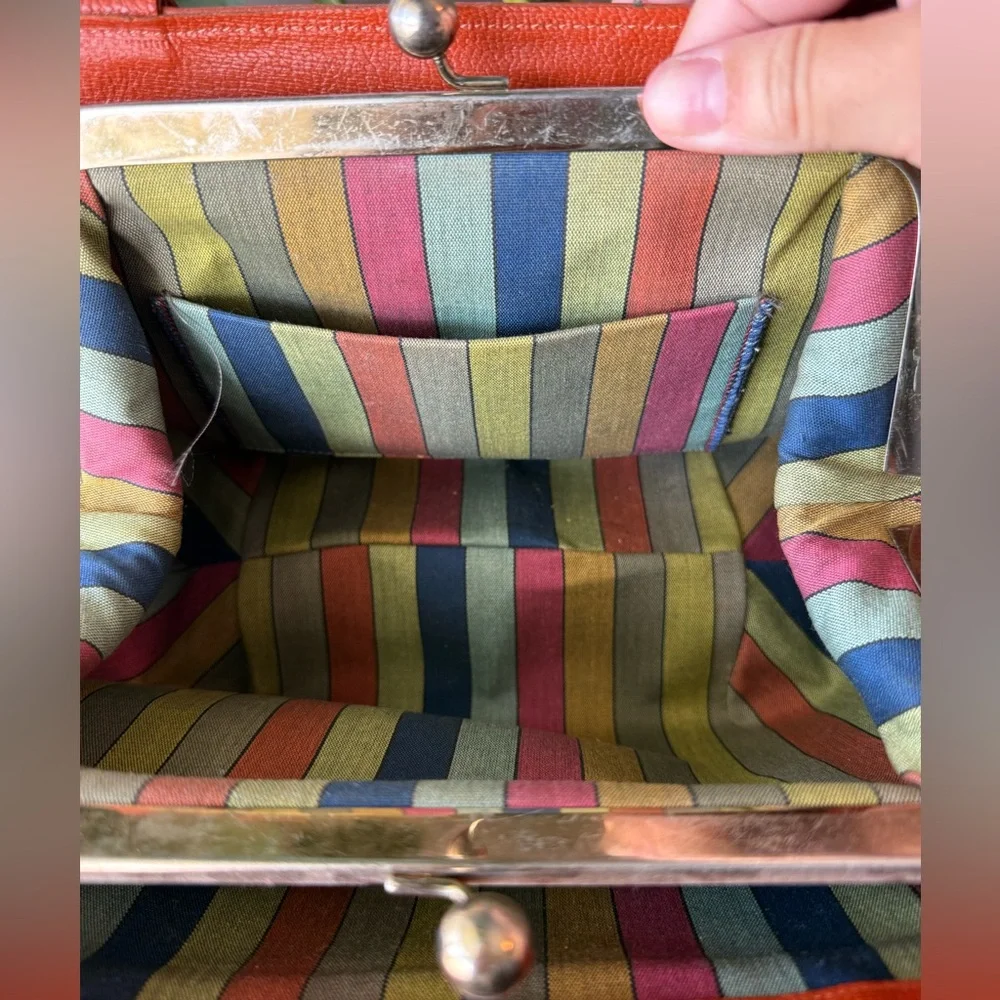 Stunning Bonnie Cashin 1968-1969 Big Mouth Big in Zinnia or Geranium - Picture 4 of 5